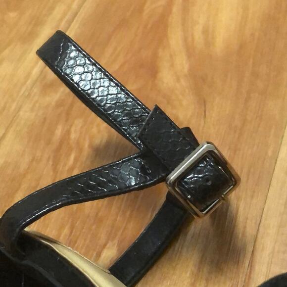 Cushion Walk by Avon Black Snakeskin Print Heels Size 6 - Picture 8 of 14